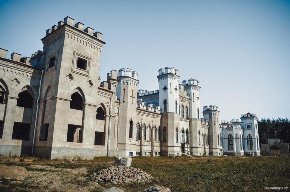Коссовский Замок (Дворец Пусловских в Коссово)