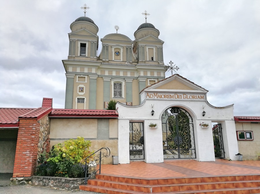 Костел в белорусской деревне